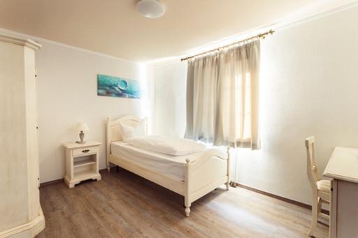 Roma Hotel *